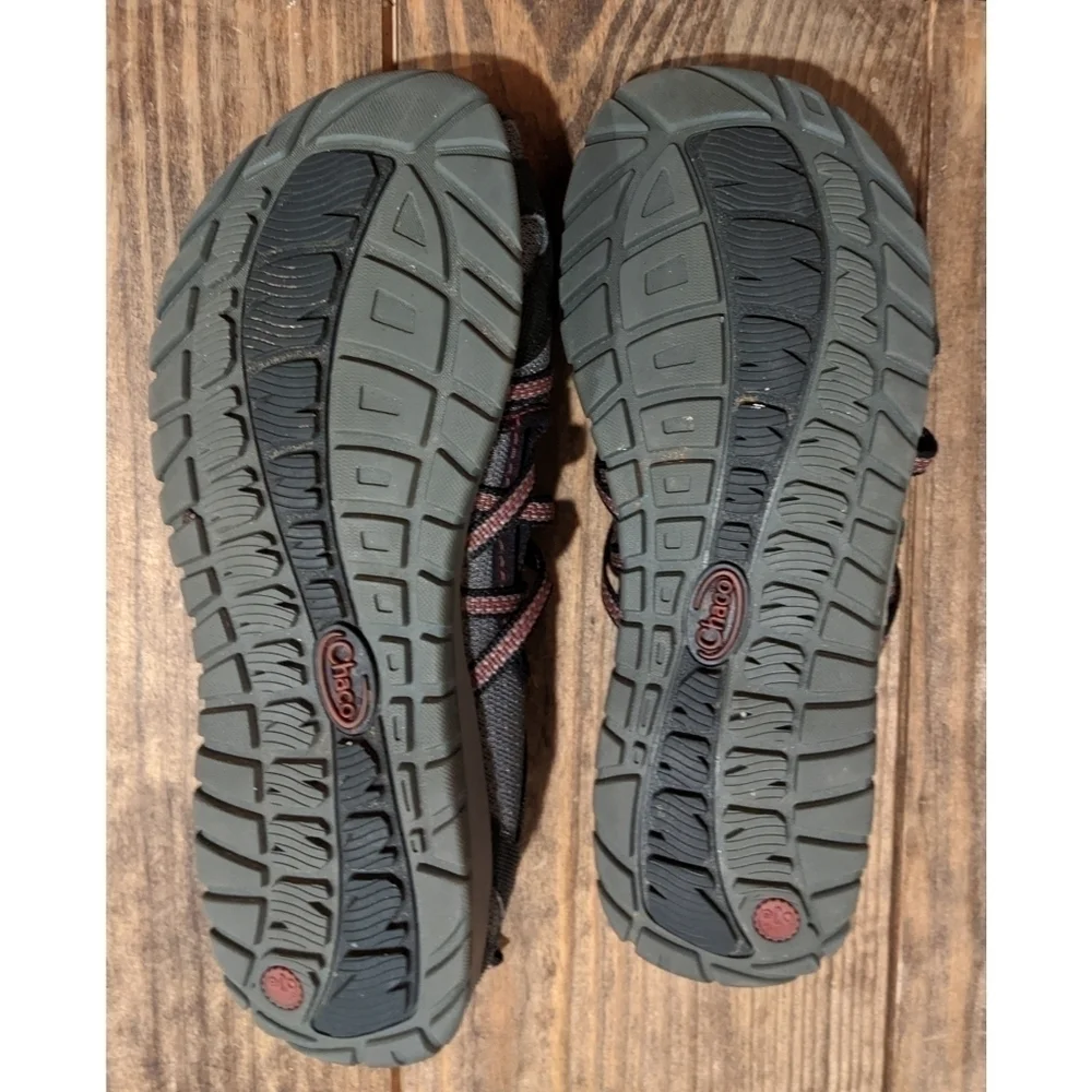 Chaco Outcross Shoes in Gunmetal Grey Size 6